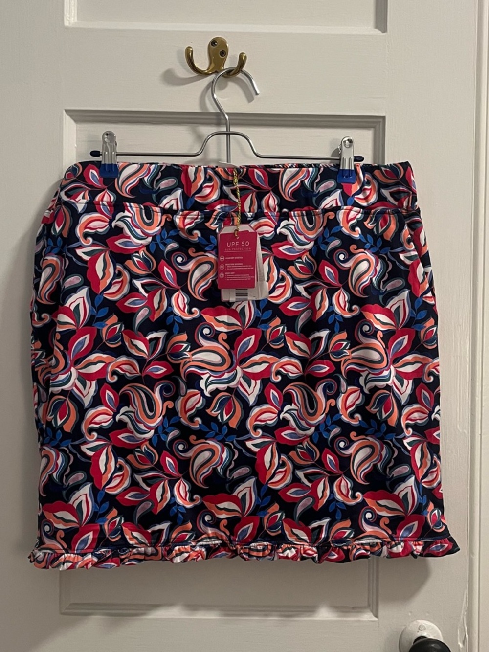 NWT Stella Parker Women’s Size Large Navy Floral Skort